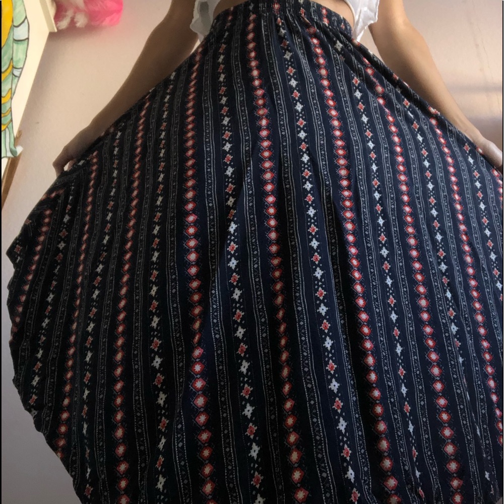 Asymmetrical skirt